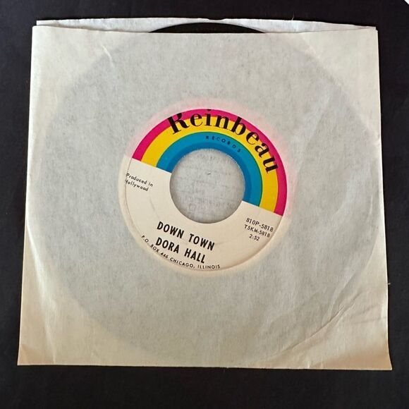 Vintage 1966 Dora Hall Solo Cup 45 Single - Over and Over / Down Town - Picture 2 of 5